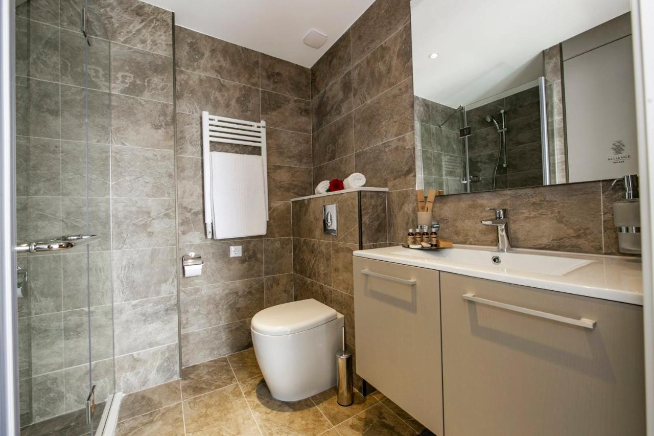 באטומי Apartments In Alliance מראה חיצוני תמונה