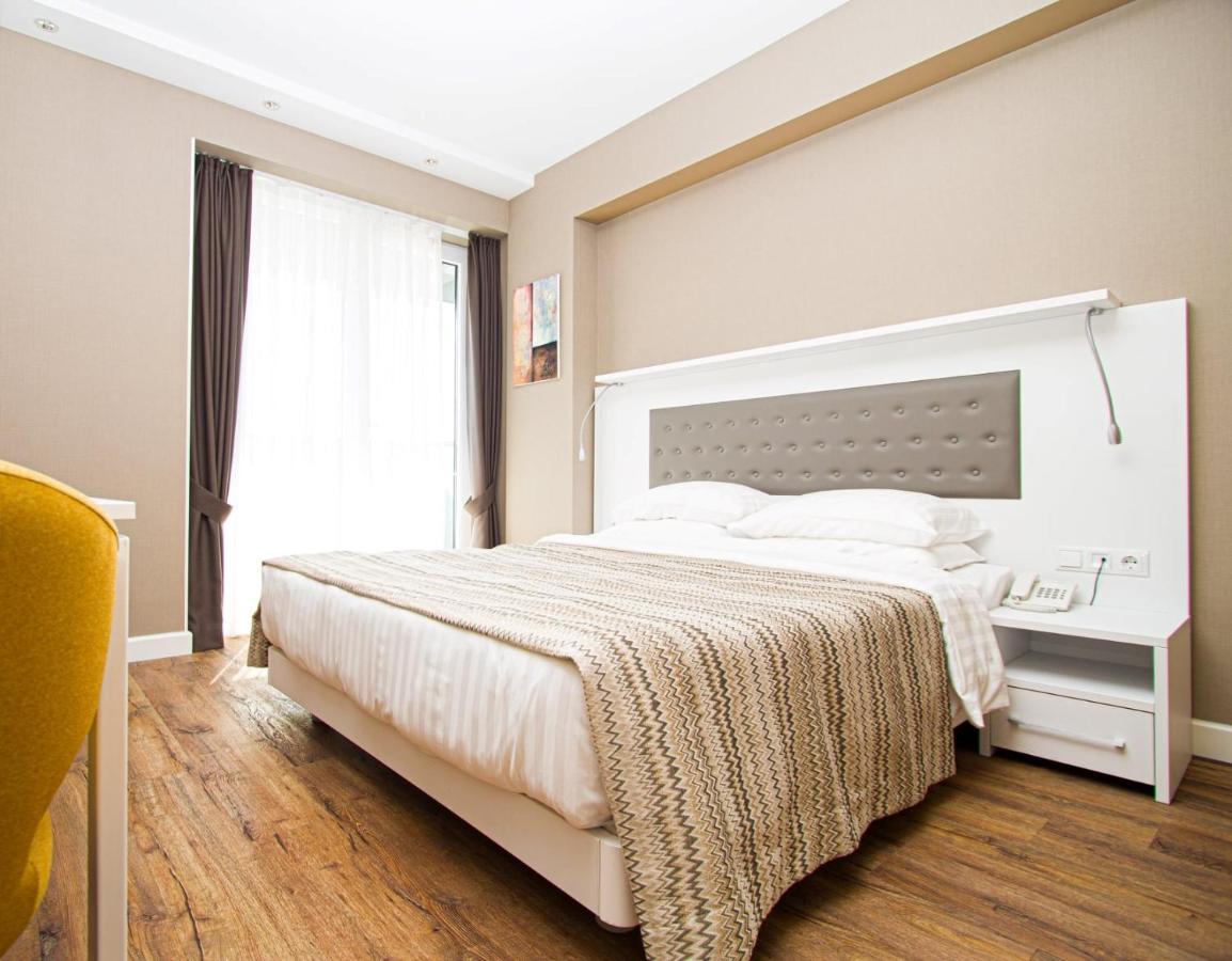 באטומי Apartments In Alliance מראה חיצוני תמונה